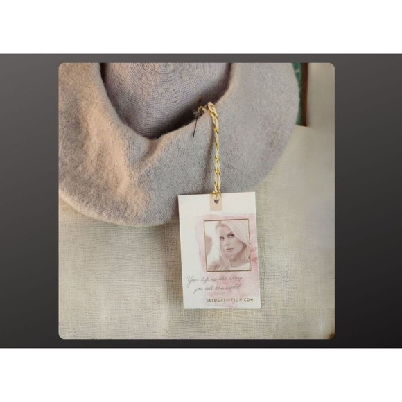 NWT Jessica Simpson Wool Blend Beret Fall Winter Christmas Gift - Picture 3 of 4